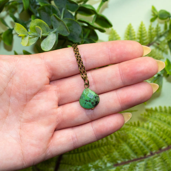Chrysoprase Teardrop Necklace Up Close
