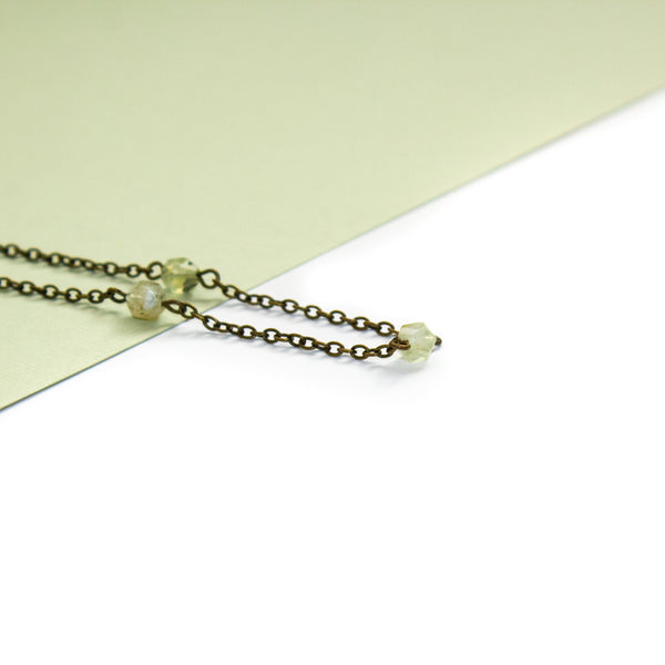 Prehnite Choker Close