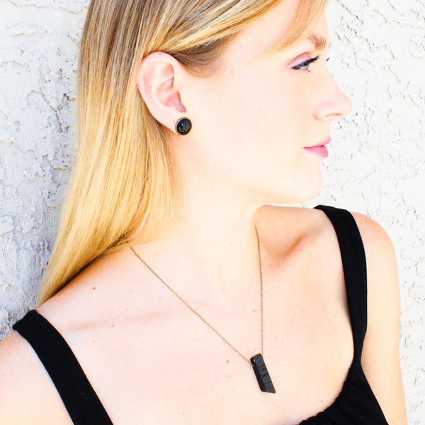 How to wear a root chakra necklace