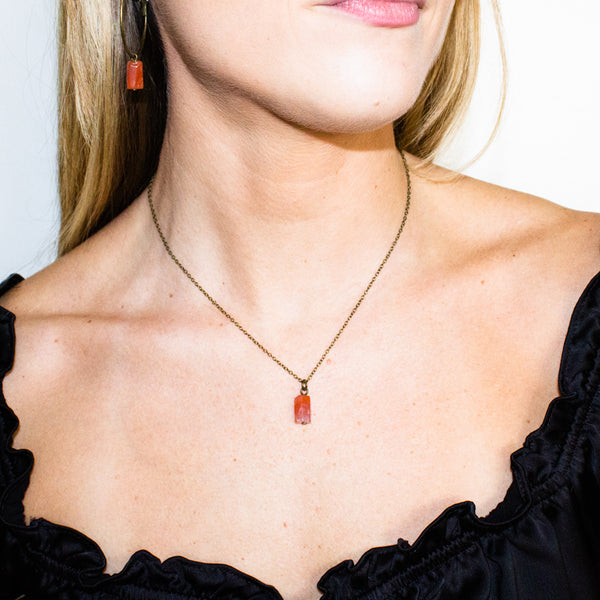 How to wear a Carnelian Necklace
